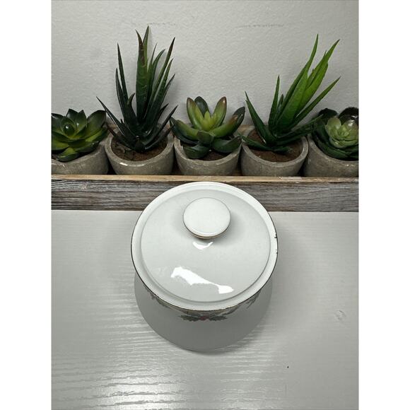 CENTURION COLLECTION "HOLLY LANE" DINNERWARE CREAMER & SUGAR BOWL SET - Picture 3 of 9